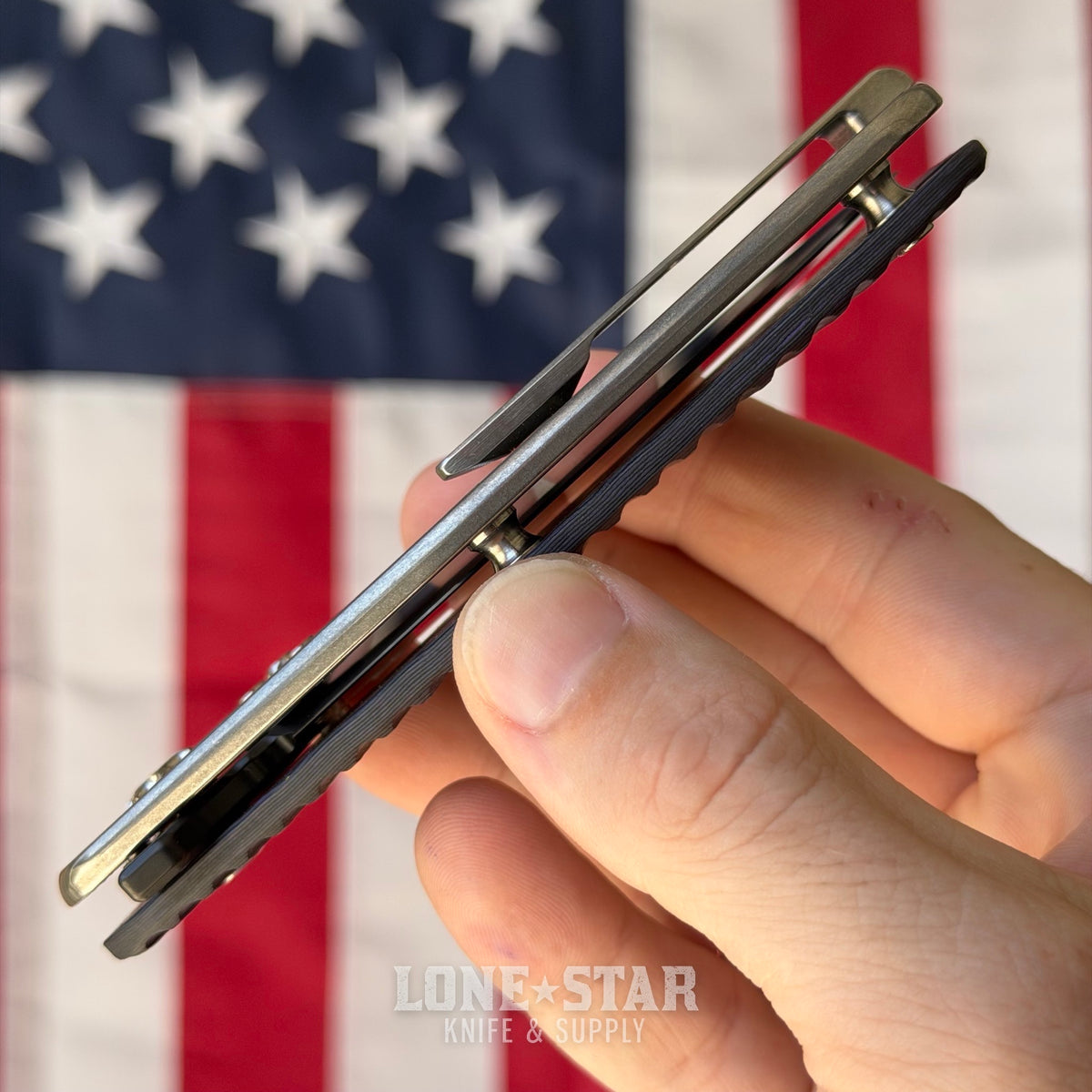 Nicholas Nichols Guppy 3.5 - 3.5" DLC MagnaCut, Purple Flow Carbon Fiber, Smooth Titanium Framelock - Made in USA (NN-GUPPY35-PURPFLOW)