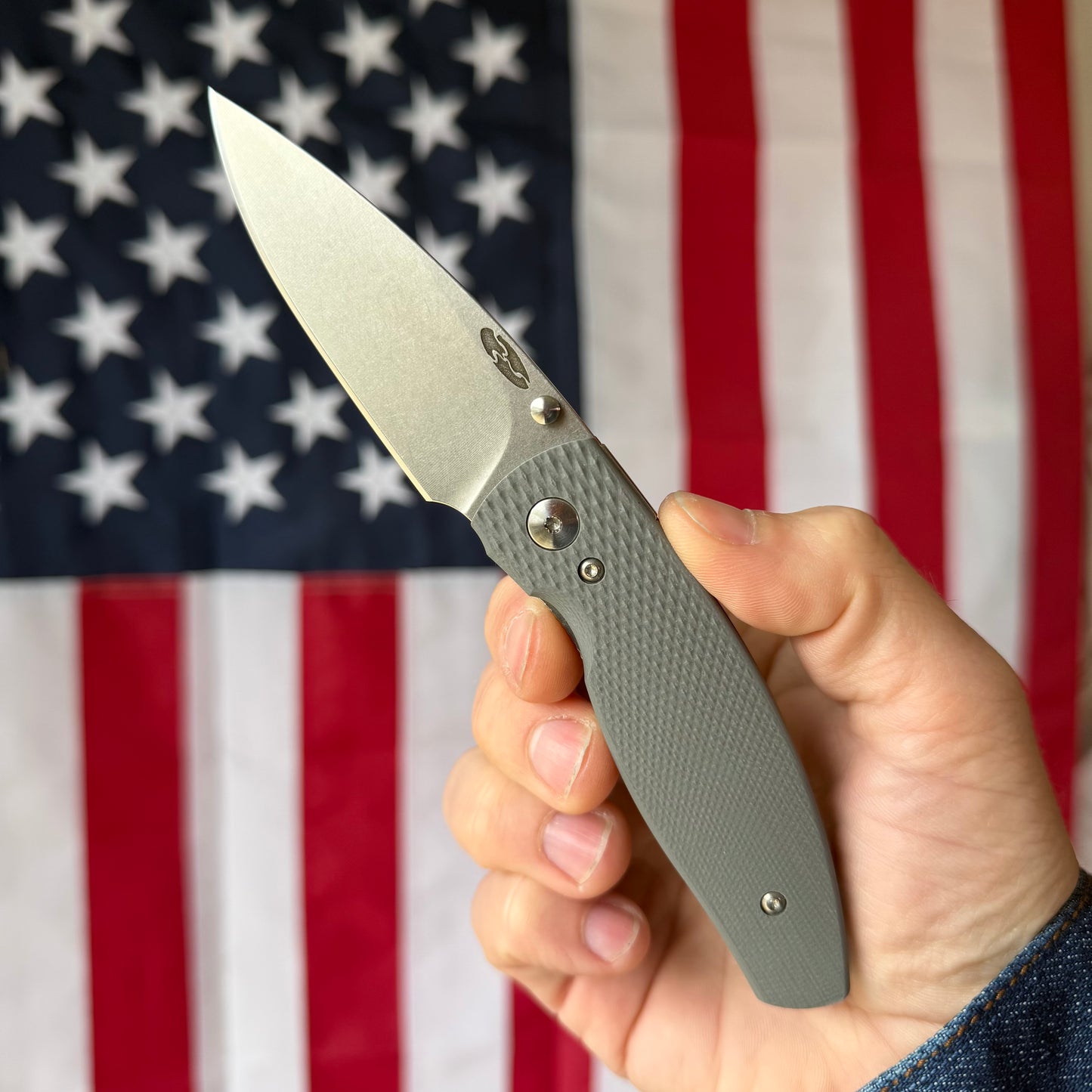 The Back Door: TRM Neutron 2 LL - Slate Gray G10 3D Contoured Lizard Skin, 20CV Blade (Blemish)