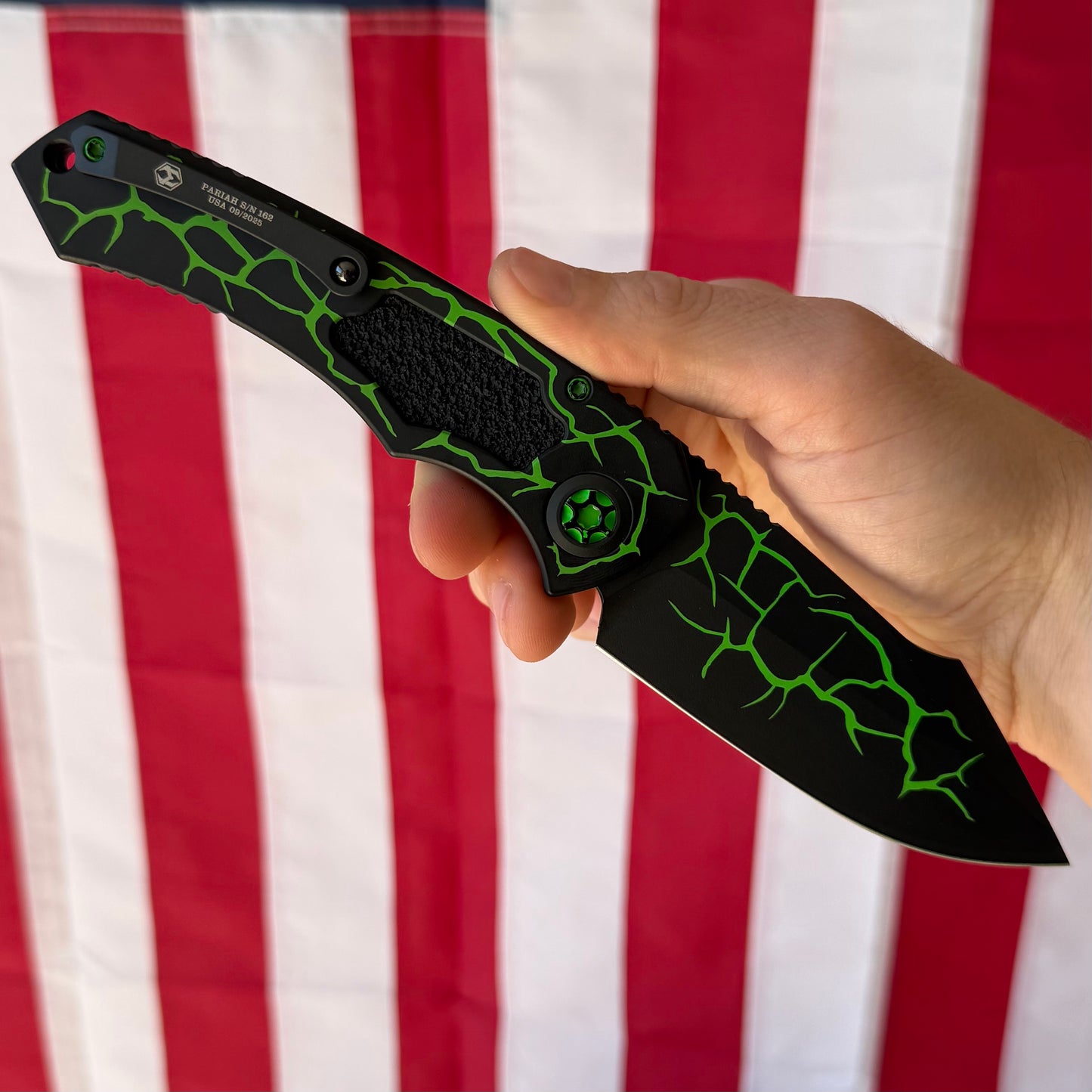 The Back Door: Heretic Pariah Toxic Magma Green Aluminum 3.75 inch MagnaCut Automatic Button Lock Knife – Made in USA (H048MAGTX) (Blem)