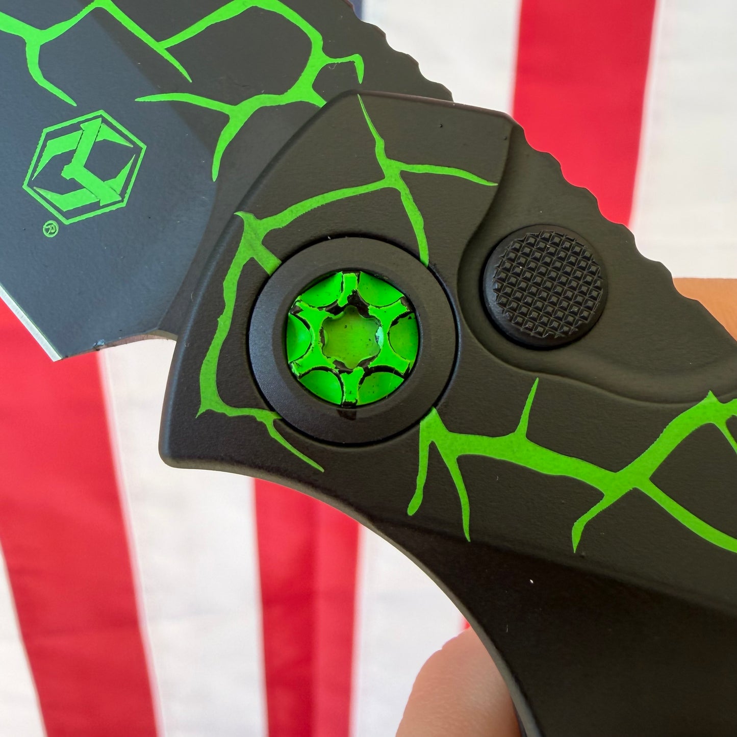 The Back Door: Heretic Pariah Toxic Magma Green Aluminum 3.75 inch MagnaCut Automatic Button Lock Knife – Made in USA (H048MAGTX) (Blem)