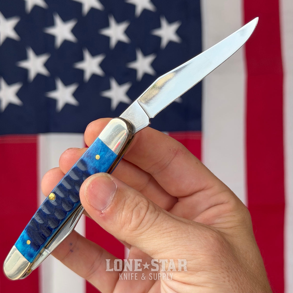 The Back Door: Case Muskrat - Ocean Blue Gator Jig Bone, Two Blade Slipjoint - Made in USA (CA53985) (Trade In)