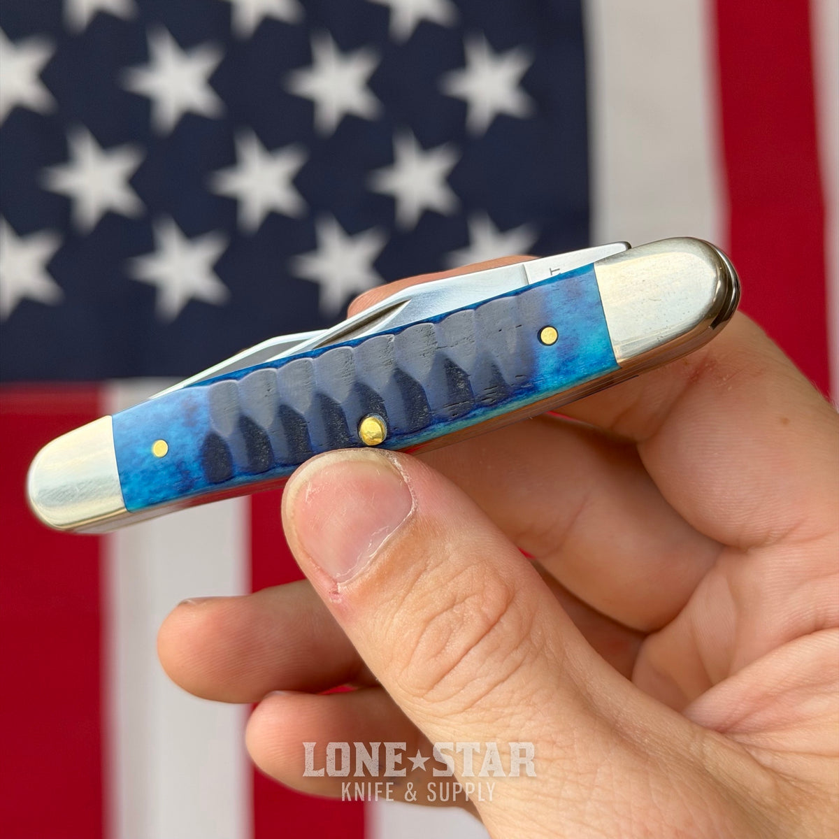 The Back Door: Case Muskrat - Ocean Blue Gator Jig Bone, Two Blade Slipjoint - Made in USA (CA53985) (Trade In)