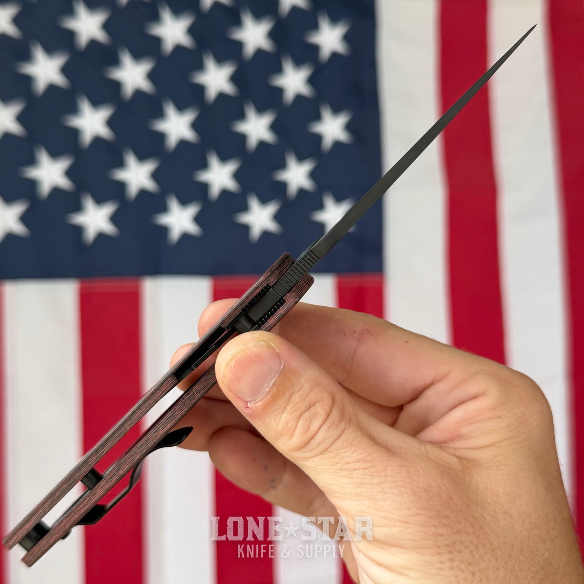 The Back Door: Spyderco Para Military 2 - 3.45" CPM-M4, SMKW Lava Flow Fat Carbon - Made in USA (Trade In)