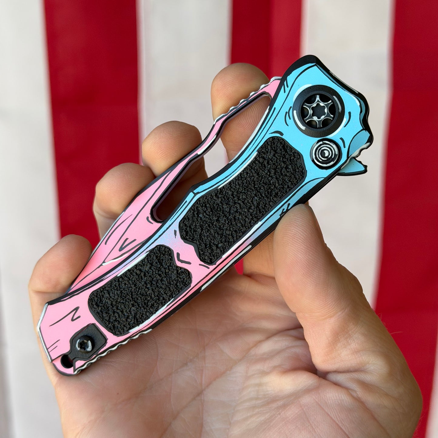 Heretic Cotton Candy Wraith – MagnaCut Blade, Cel Shade Cotton Candy Handle, Fully Machined Clip – Manual – Made in USA (H001-CS-CC)