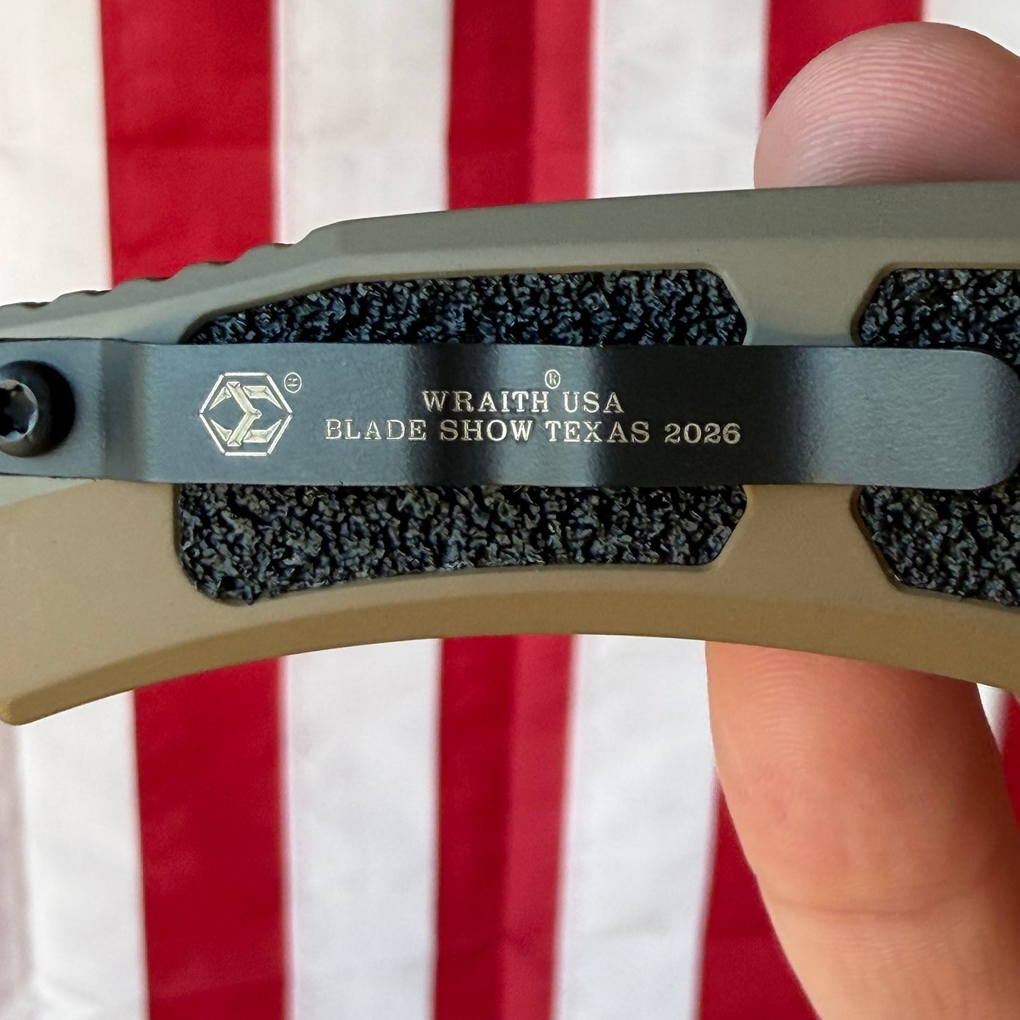 Heretic Knives Wraith Auto Knife – Texas Edition, 3.7” MagnaCut Blade, Two-Tone Tan – Made in USA