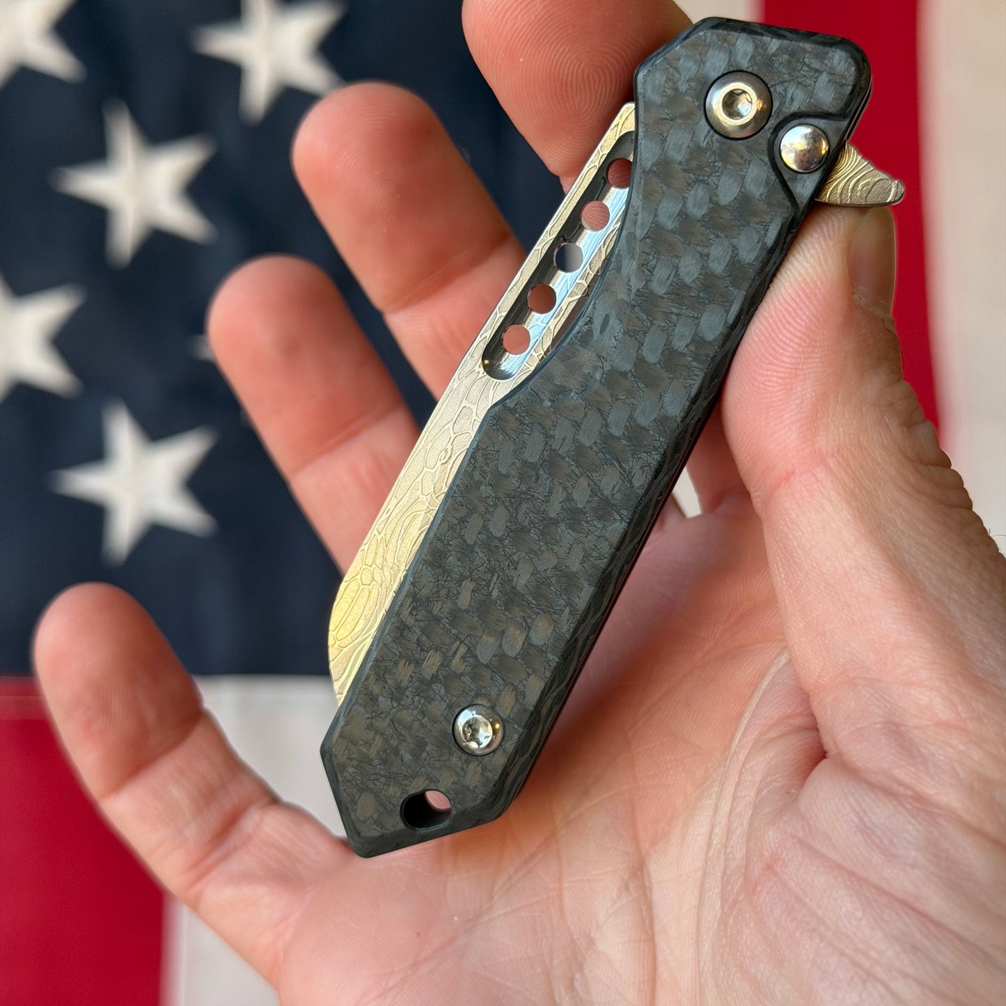 Heretic Knives Jinn Manual Knife – Carbon Fiber Chassis, Vegas Forge Vines & Roses Damascus, Hand Ground Polished Blade, Flamed Titanium Clip – Serialized – Made in USA (S/N 017)