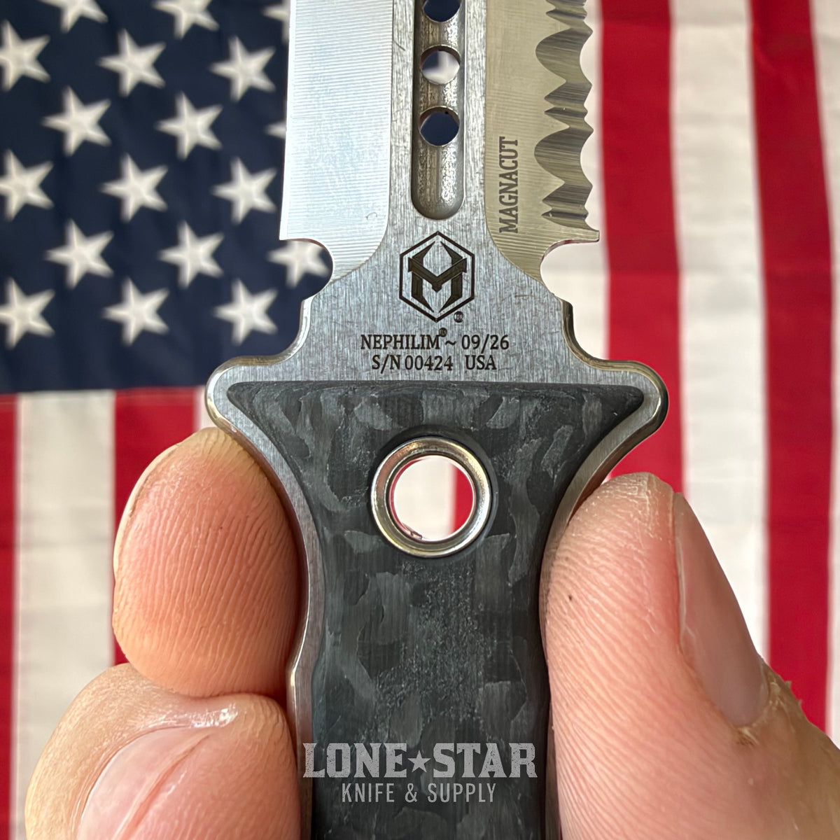 Heretic Mini Nephilim 4" MagnaCut Dagger, Stonewash Fully Serrated, Carbon Fiber Scales, JRE Leather Sheath - Made in USA (H069-2C-CF)