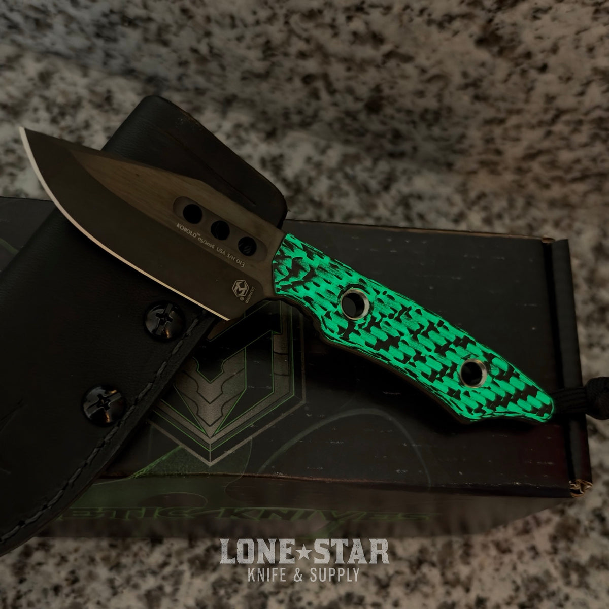 The Back Door: Heretic Kobold Bowie 2.56" Fixed Blade - DLC Black MagnaCut, Glow Carbon Fiber, Serial 13 - Made in USA (H065-6A-GLOCF) (Trade In)