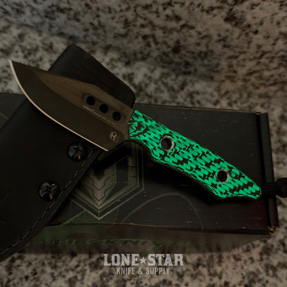 The Back Door: Heretic Kobold Bowie 2.56" Fixed Blade - DLC Black MagnaCut, Glow Carbon Fiber, Serial 13 - Made in USA (H065-6A-GLOCF) (Trade In)