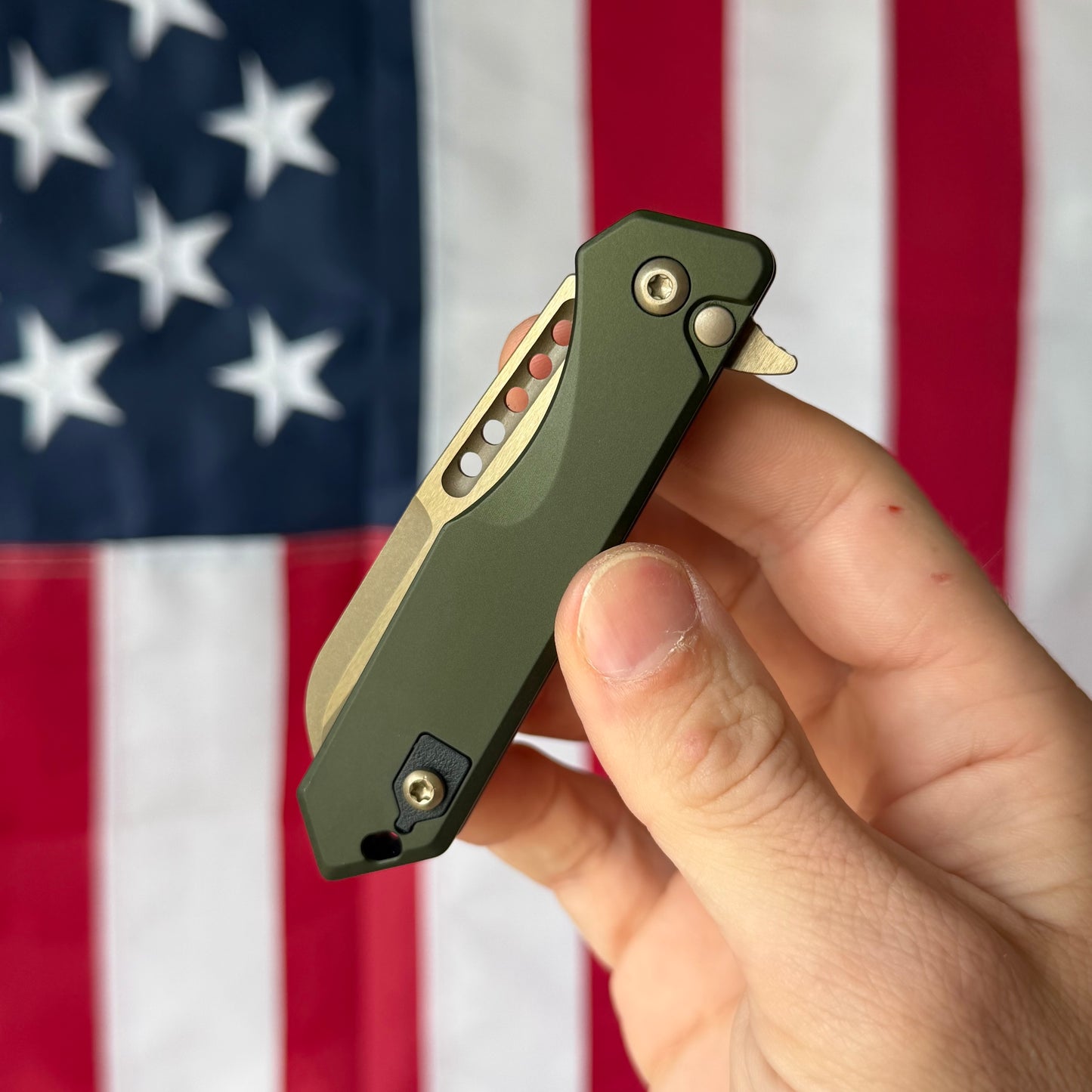 Heretic Jinn Manual 3.0" Button Lock Flipper – Bronze MagnaCut, OD Green Chassis – Made in USA (H213-7AGRN)
