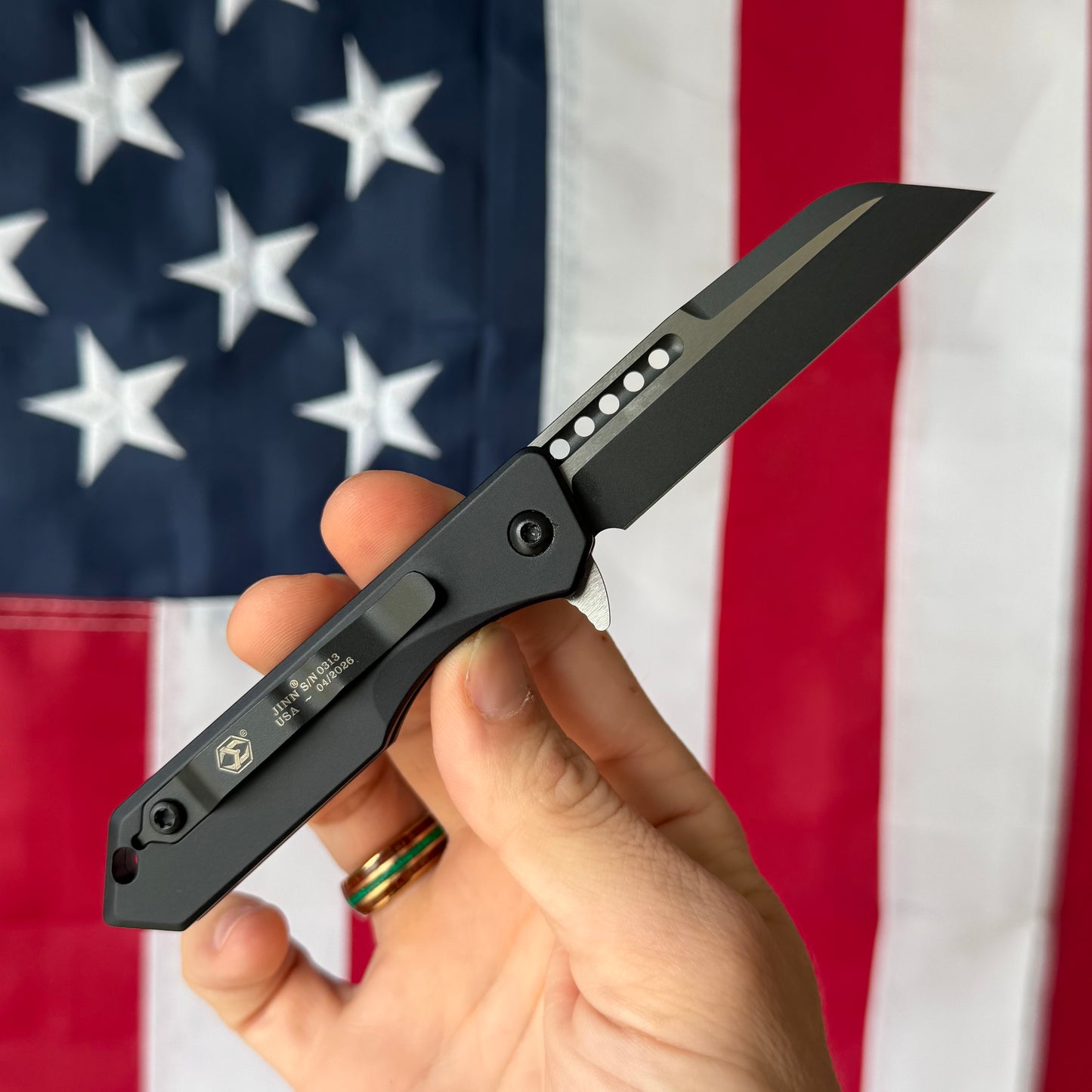 Heretic Jinn Manual 3.0" Button Lock Flipper – 2-Tone MagnaCut, Black Tactical Chassis – Made in USA (H213-10A-T)