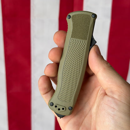Benchmade Shootout 3.494" OTF Auto – Ranger Green Grivory, CPM-CruWear Black DLC Drop Point – Made in USA (5371BK-01)