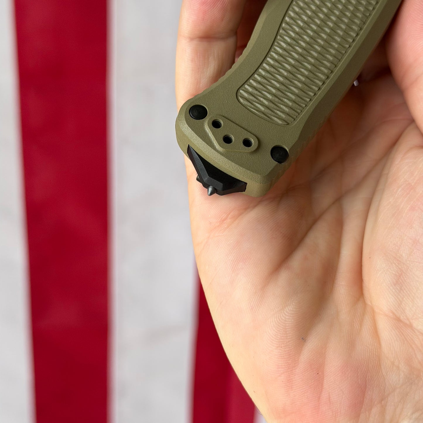 Benchmade Shootout 3.494" OTF Auto – Ranger Green Grivory, CPM-CruWear Black DLC Drop Point – Made in USA (5371BK-01)