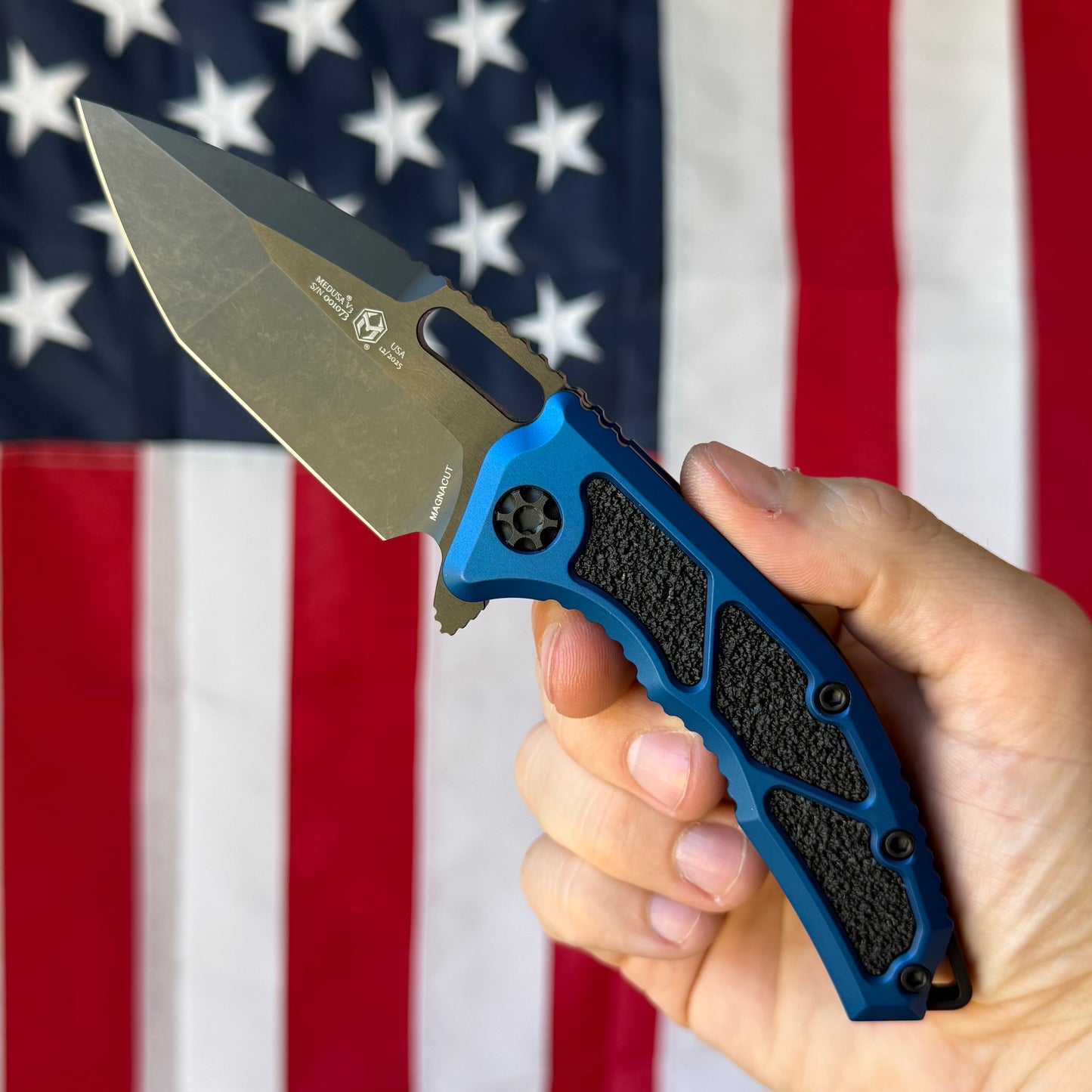 The Back Door: Heretic Medusa Manual TE DLC Blue Tactical, 3″ MagnaCut Tanto Blade, Made in USA (H009-6A-BLU) (Demo)
