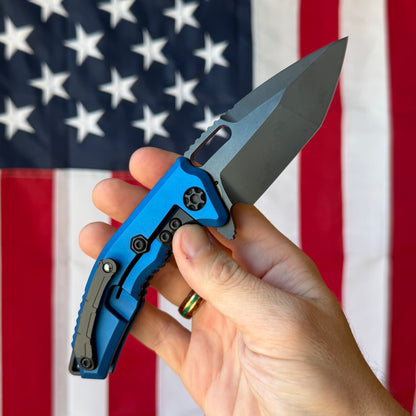 The Back Door: Heretic Medusa Manual TE DLC Blue Tactical, 3″ MagnaCut Tanto Blade, Made in USA (H009-6A-BLU) (Demo)