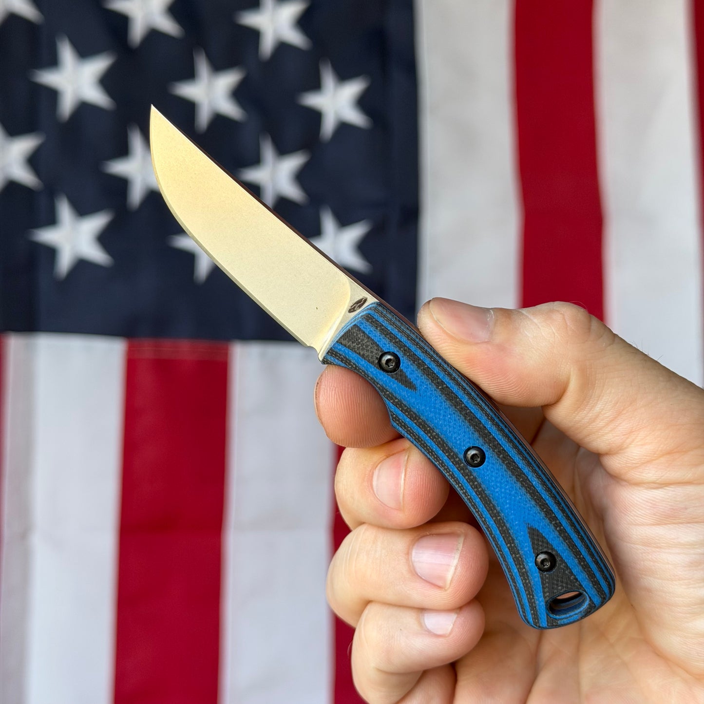 TRM TAGALONG 2.44" Fixed Blade – Ocean Ripple Black & Blue G10, MagnaCut Tumbled, Leather Taco Sheath – Made in USA