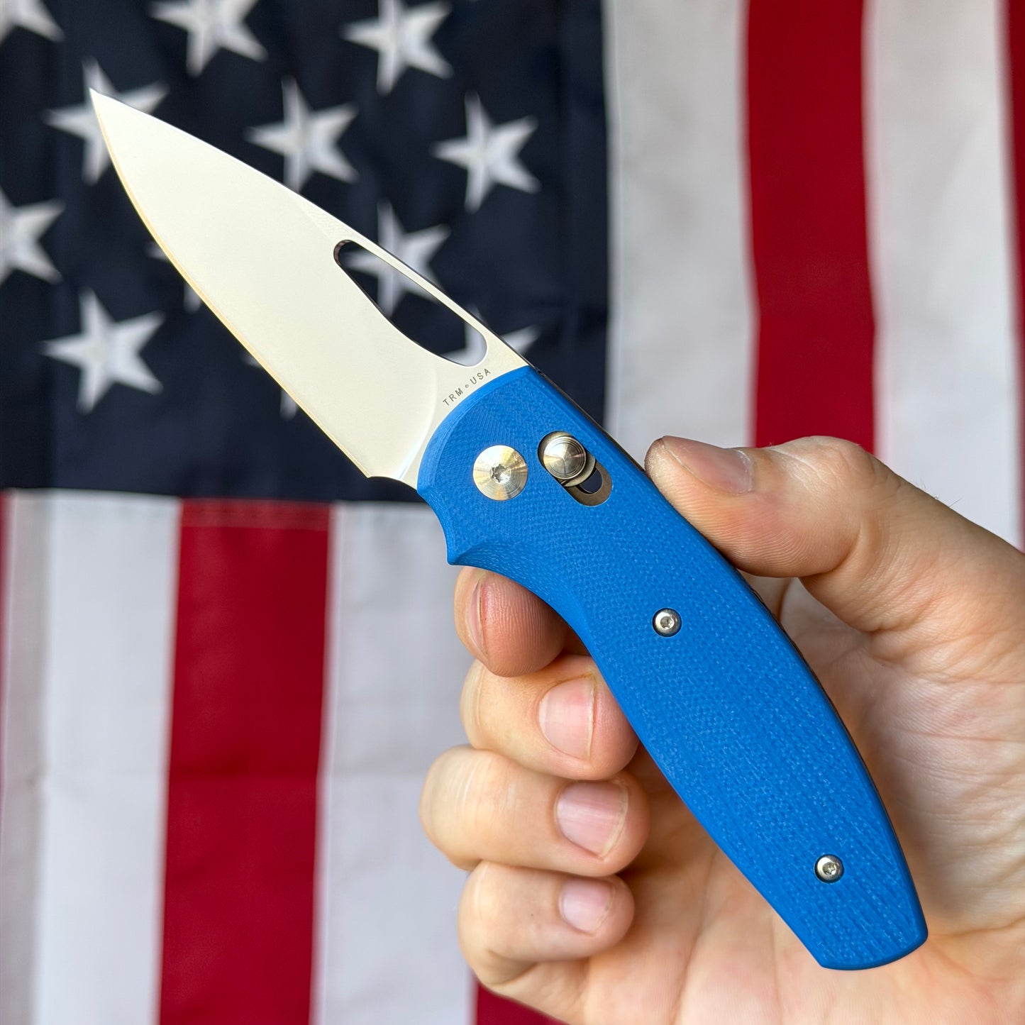 TRM BULLDOG Rev B 2.95" River-LOK – Royal Blue G10 3D Lizard Skin, MagnaCut – Made in USA