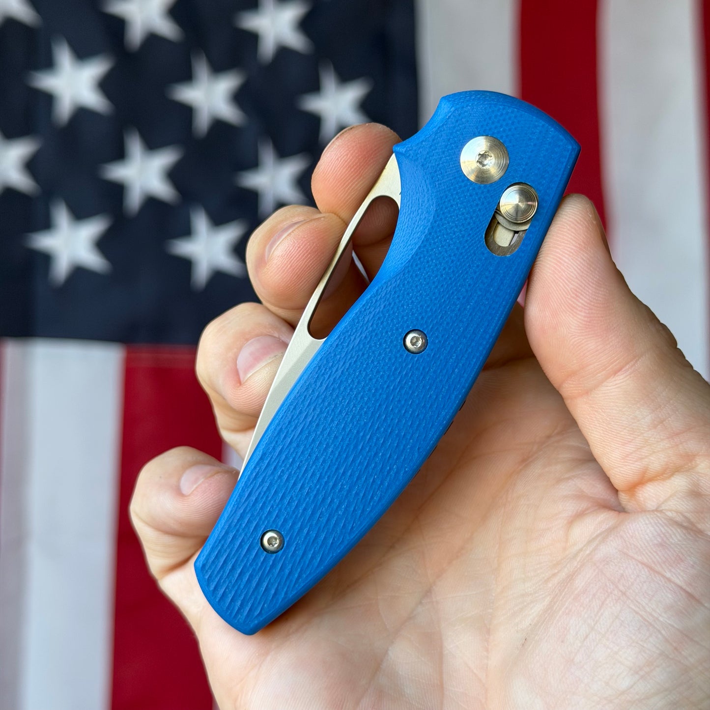 TRM BULLDOG Rev B 2.95" River-LOK – Royal Blue G10 3D Lizard Skin, MagnaCut – Made in USA