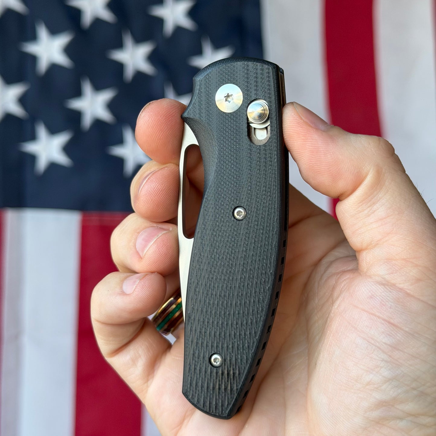 TRM BULLDOG Rev B 2.95" River-LOK – Jet Black G10 3D Lizard Skin, MagnaCut – Made in USA