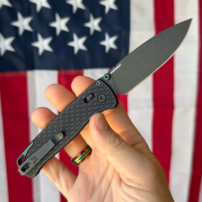 Benchmade Bugout Vapyr 3.25" AXIS Lock – Black Aluminum, MagnaCut Black Cerakote, Taiga Green Accents – Made in USA (534BK)
