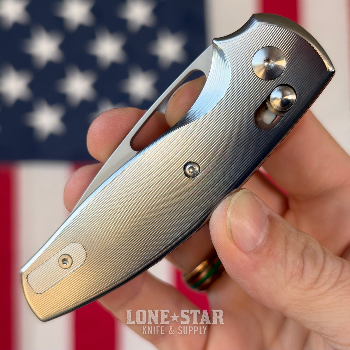 TRM BULLDOG Rev B 2.95" River-LOK, Titanium Pinstripe 3D, MagnaCut, Made in USA (DLR-BD-REVB-TIPIN)