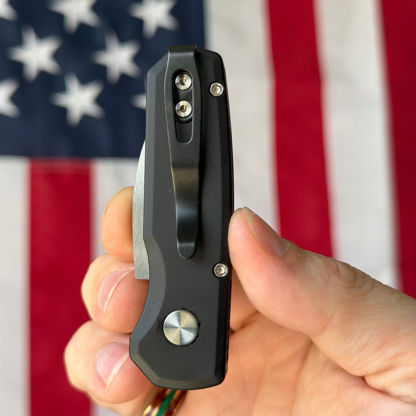 The Back Door: Runt 5, Compact Automatic Knife, Made in USA (Return)