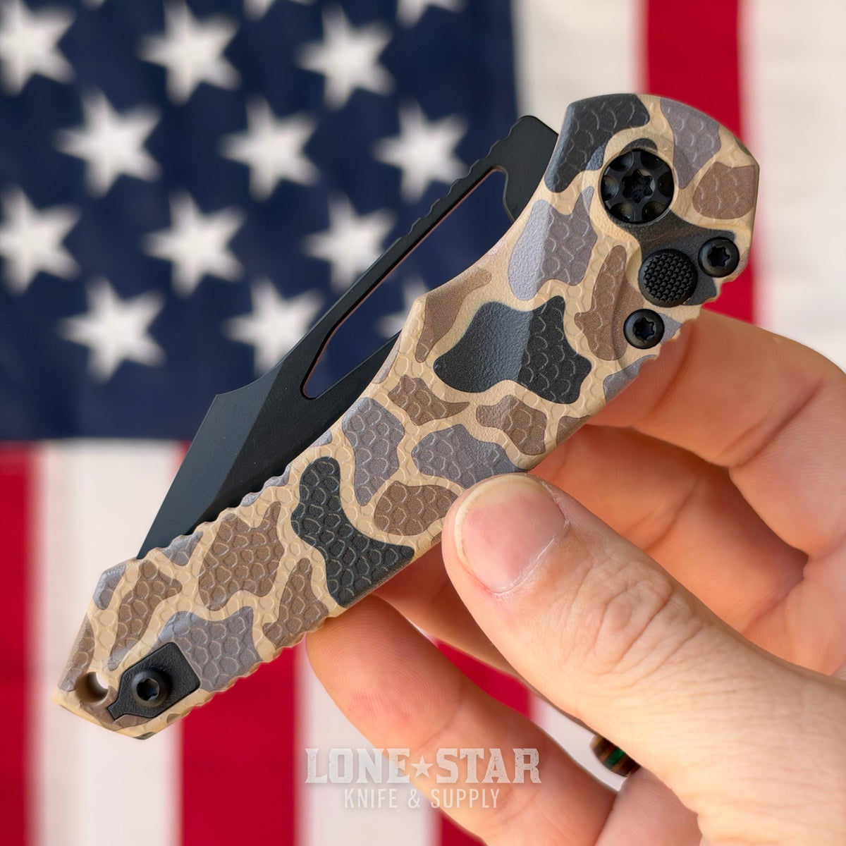Heretic Mini Pariah Manual Duck Camo, 3.36" MagnaCut Black Clip Point, Glass Packed Polymer Chassis - Made in USA (H052-DC)