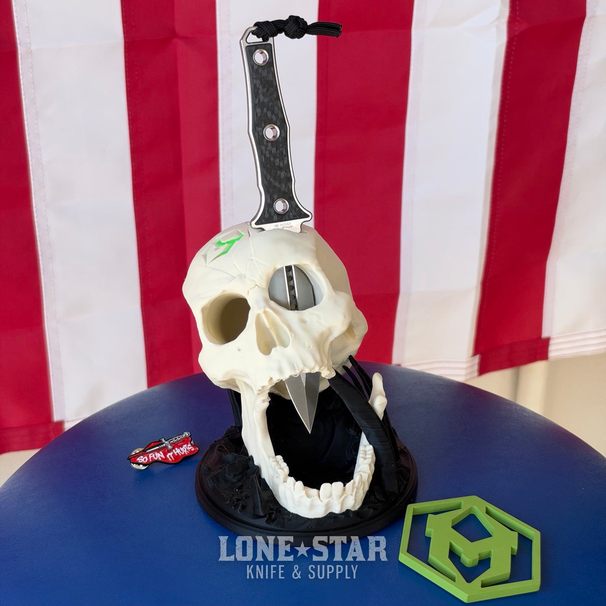 Lone Star Bundle: Heretic Mini Nephilim and Display Skull, Bone White - 4" MagnaCut Dagger plus Stand - Made in USA (LSB-NEPHILIM-SKULL-WHITE)