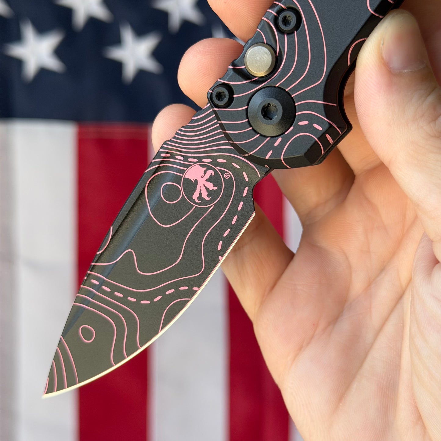 Microtech LUDT Gen III 3.5" OTS – Topographic Black/Pink, M390MK – Made in USA (1135S-1TPBKPKCS)