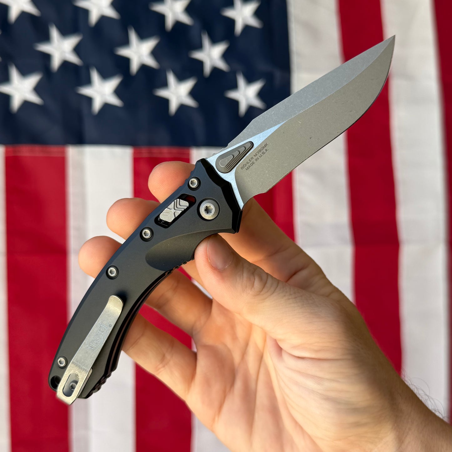 Microtech Amphibian Mini Ram-Lok 3.25" – Black Aluminum, M390MK Apocalyptic – Made in USA (137MRL-10AP)