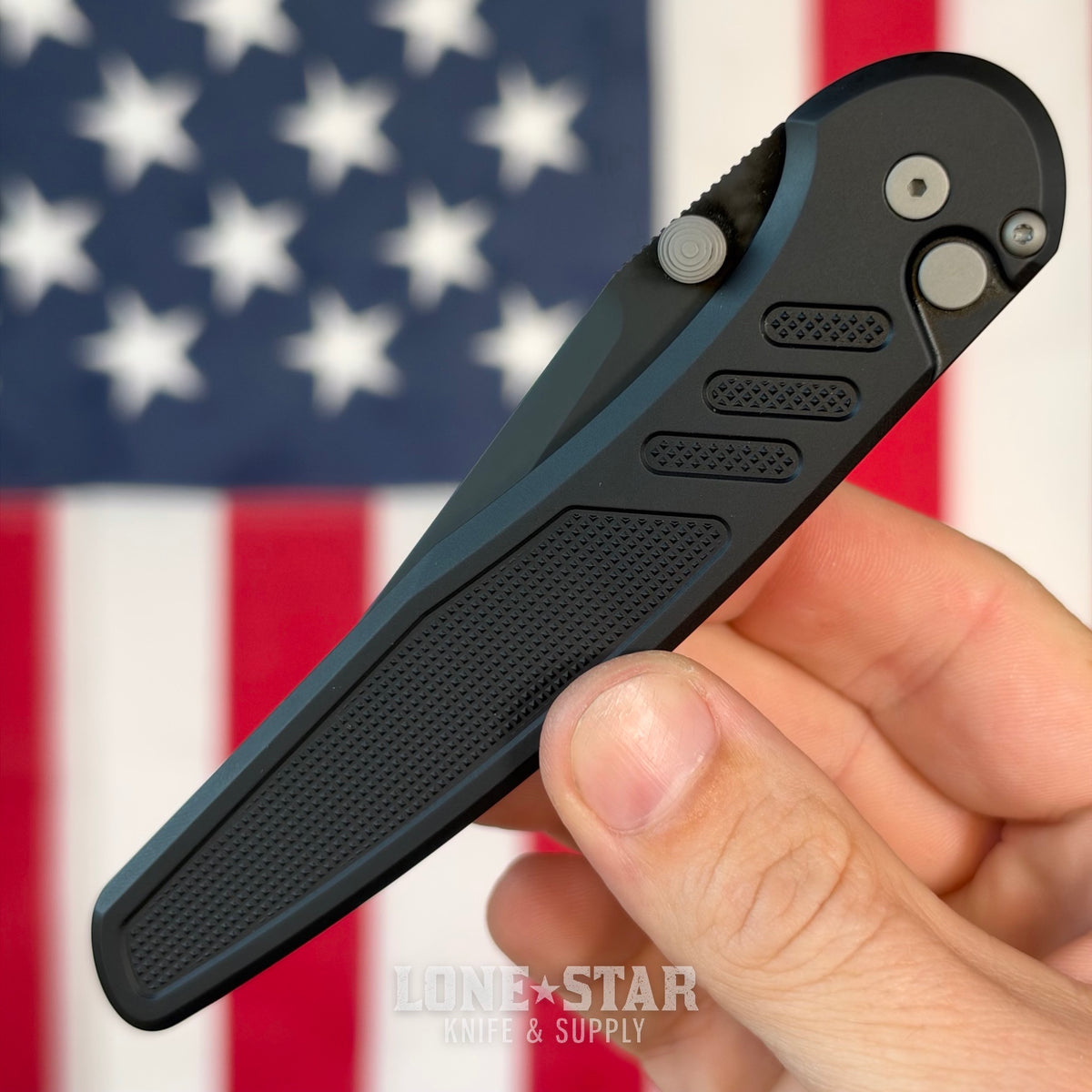 The Back Door: Pro-Tech Avalon - Black Aluminum, 4.25" DLC MagnaCut Drop Point, Thumb Stud - Made in USA (PN1103) (Return)
