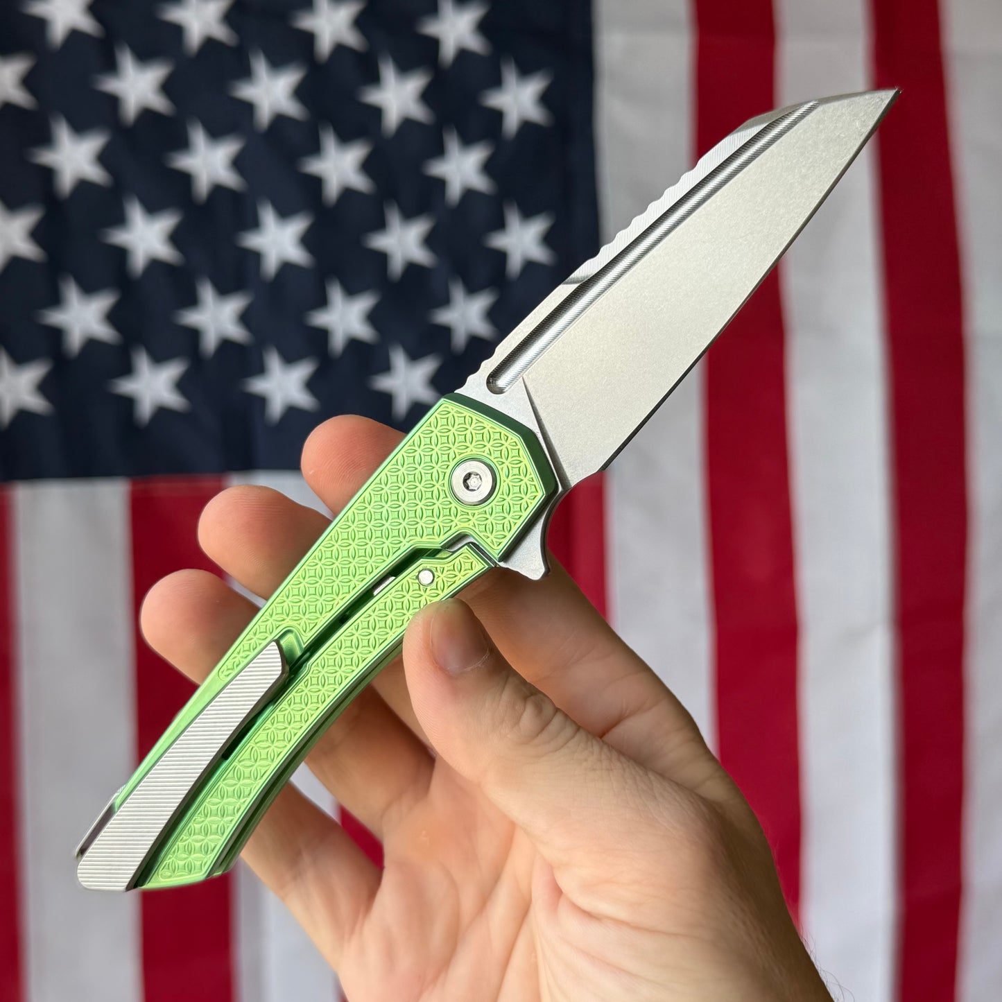MachineWise Mojave 3.45" Frame Lock – Lime Green, Stars Pattern, S90V 61.4 HRC – Serial 1304 – Made in USA