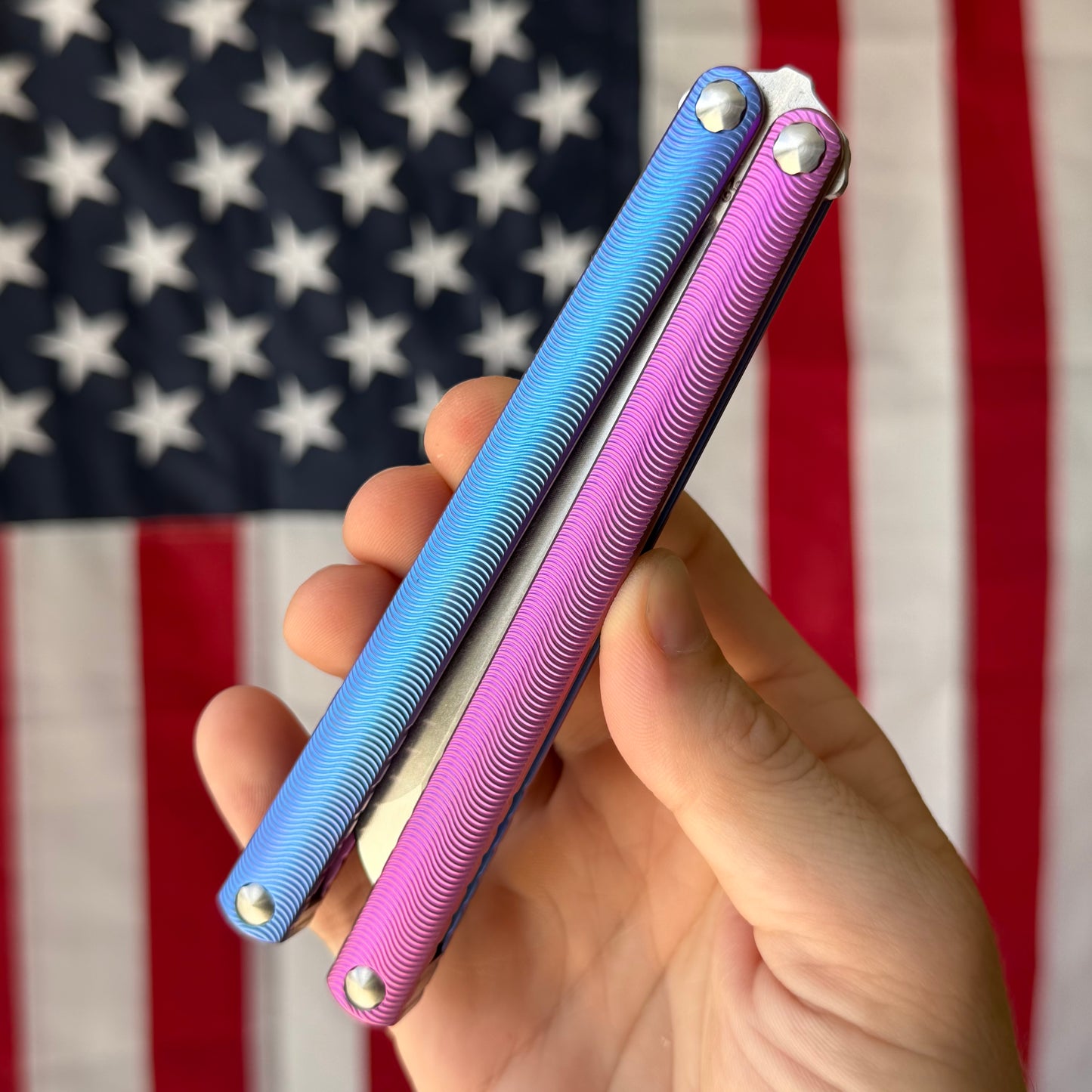 MachineWise Tottori 4.5" Balisong – Blue & Pink Two-Tone Titanium, Wave Pattern, S35VN – Serial 263 – BSA26 – Made in USA