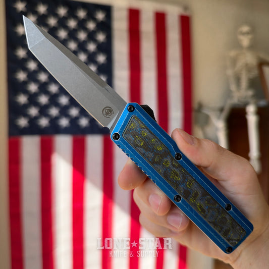 Chaves Dissident OTF Auto, M390 Tanto, CCKS Blue Anodized, Bolts Carbon Fiber Inlay, Black PVD Titanium Hardware - Made in USA (CHAVES-DISSIDENT-CCKS-BOLTS-TANTO)