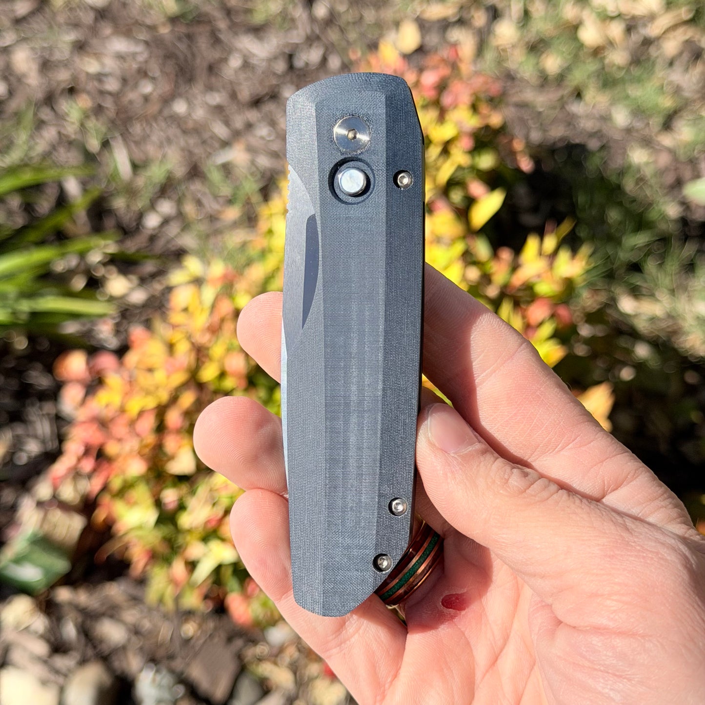 Vero Synapse Design – Blue Linen Micarta Handle, MagnaCut Blade – Made in USA (VERO1210-LTD BLUE LINEN MIC)