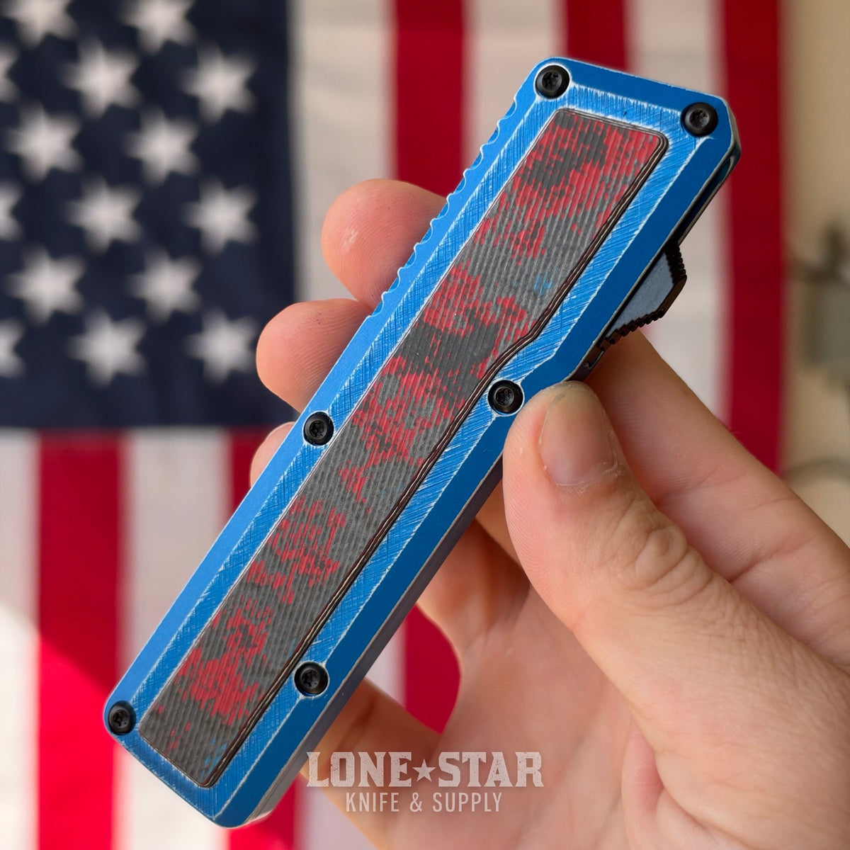 Chaves Dissident OTF Auto, M390 Tanto, Battle Worn Blue Anodized, Nebula Carbon Fiber Inlay, Black PVD Titanium Hardware - Made in USA (CHAVES-DISSIDENT-BW-NEBULA-TANTO)