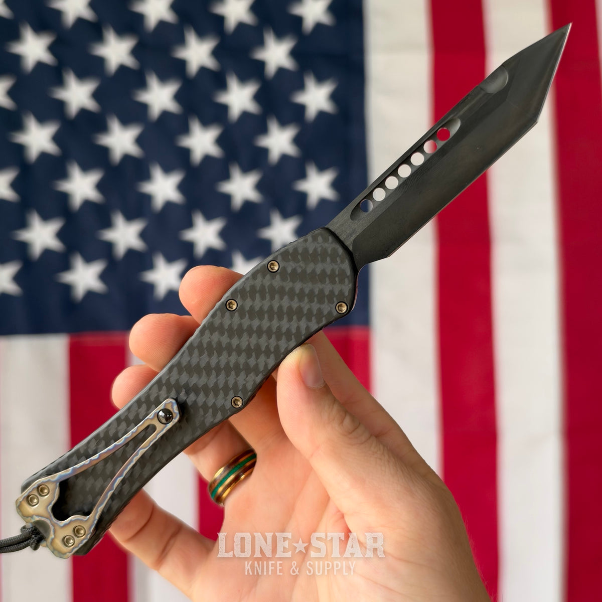 The Back Door: Heretic Hydra V4 Tanto OTF Auto, 3.5" CPM 20CV DLC, Carbon Fiber with Flamed Titanium Accents, Serial 146 - Made in USA (H406-6A-CF/FTI) (Trade In)