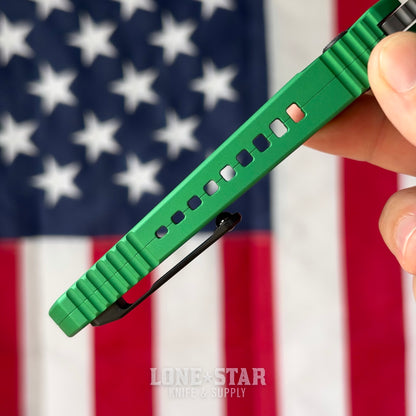 The Back Door: Heretic Pariah Button Lock Manual, 3.75" DLC MagnaCut, Green Aluminum with 80s Camo Carbon Inlays, Serial 008 - Made in USA (H046-6A-TXGRN/80S) (Trade In)