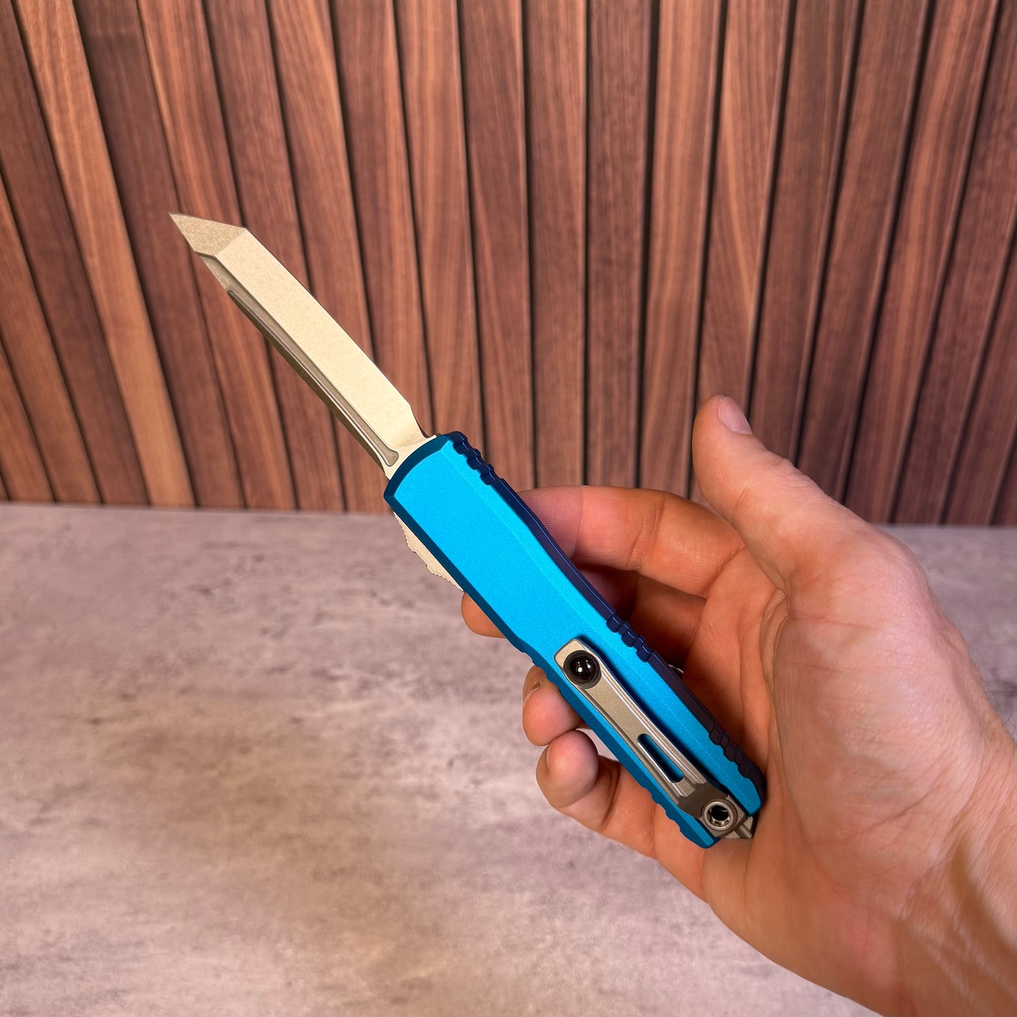 Ultratech Gen IV Blue T/E (Tanto Edge), 3.4″ Blade, Made in USA (11234-10BL-T)