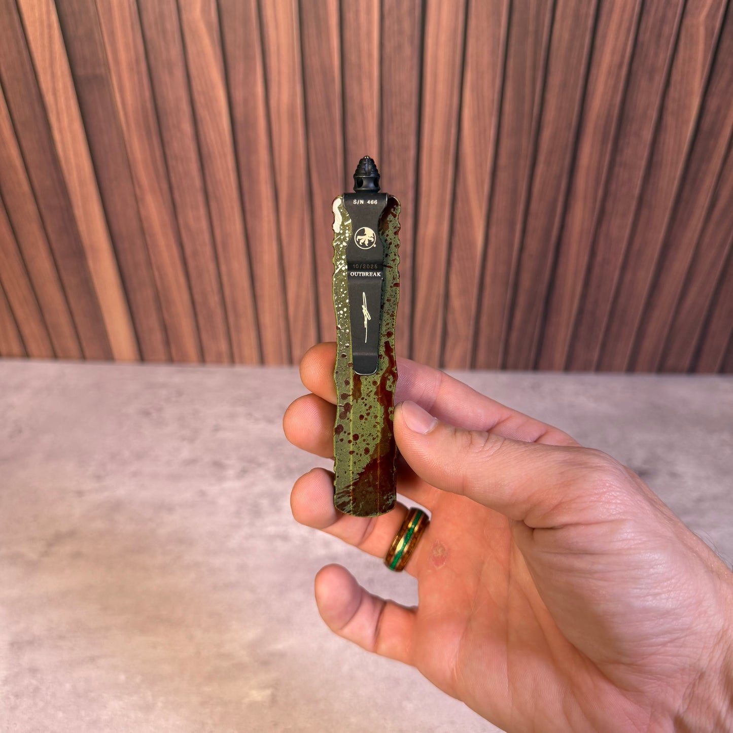 Dirac OTF Outbreak Signature Series, 2.9″ M390MK Blade, Made in USA (225-1OBDS)