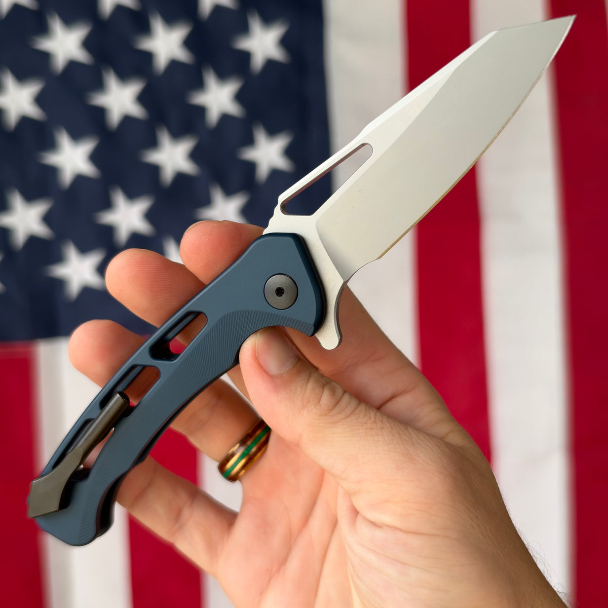 The Back Door: Dead Reckon Ridgeback, 3.23" MagnaCut, Blue Aluminum, Integral Button Lock - Made in USA (Trade In)