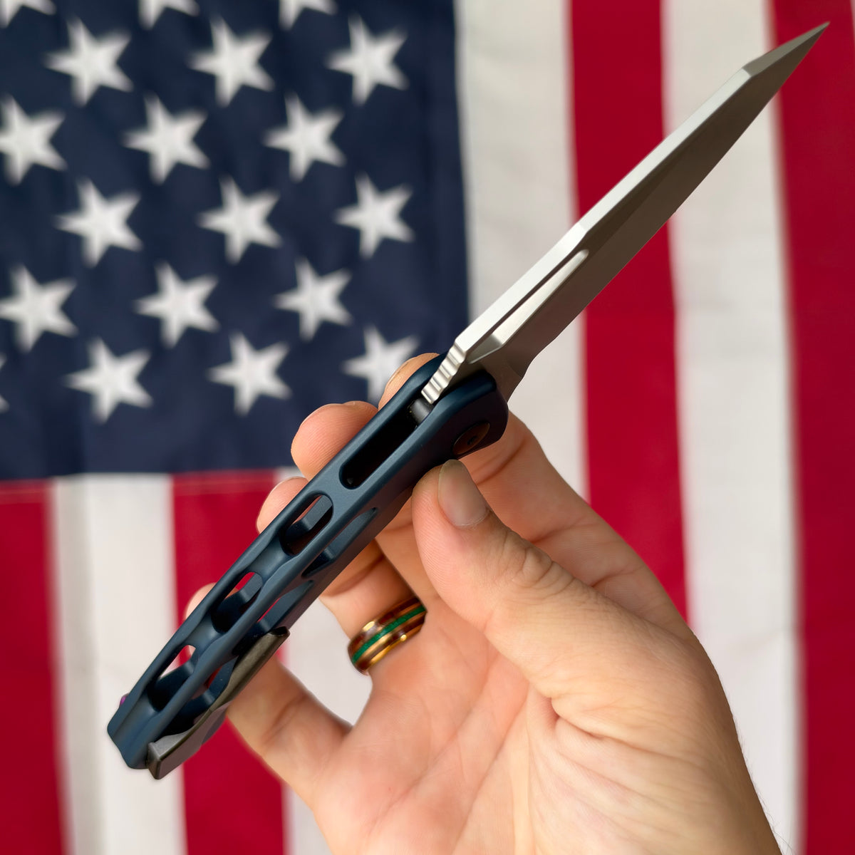 The Back Door: Dead Reckon Ridgeback, 3.23" MagnaCut, Blue Aluminum, Integral Button Lock - Made in USA (Trade In)