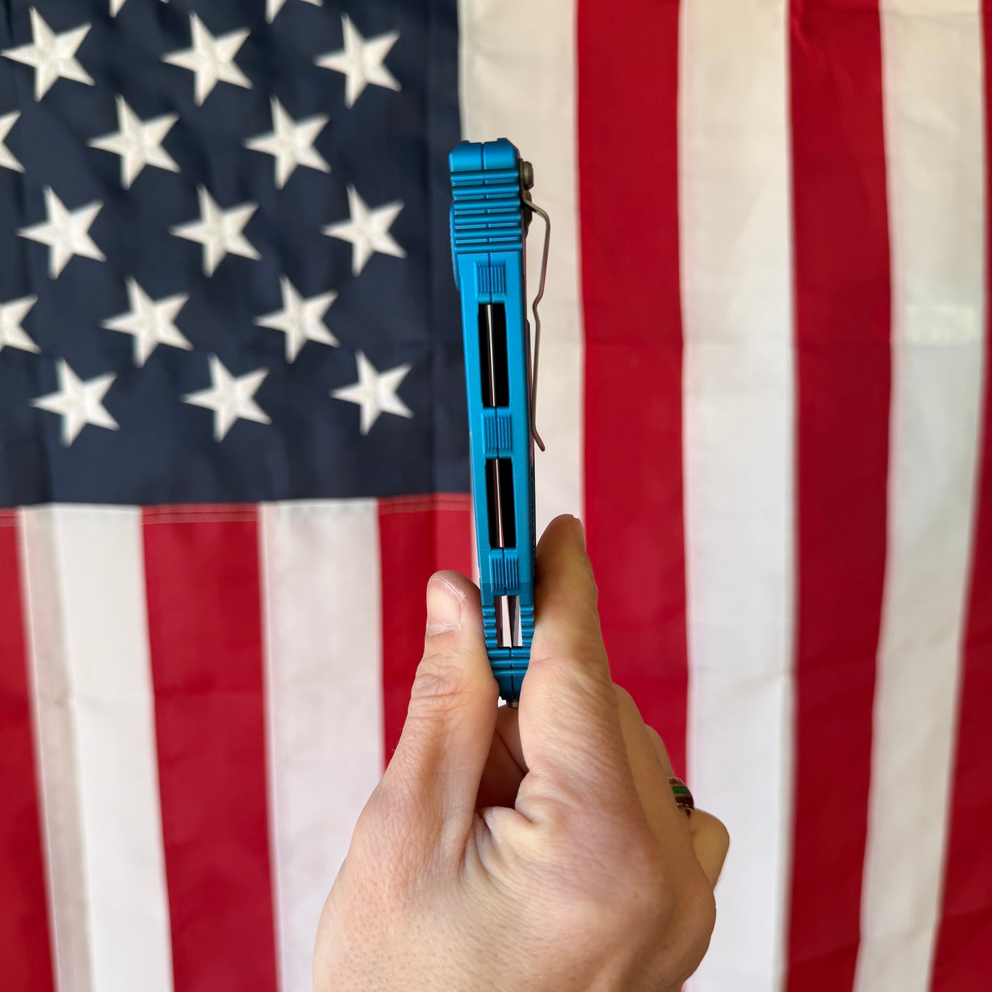 Microtech Socom Elite Auto Blue Aluminum, 4.0″ M390MK Blade, Made in USA (160A-10BL)