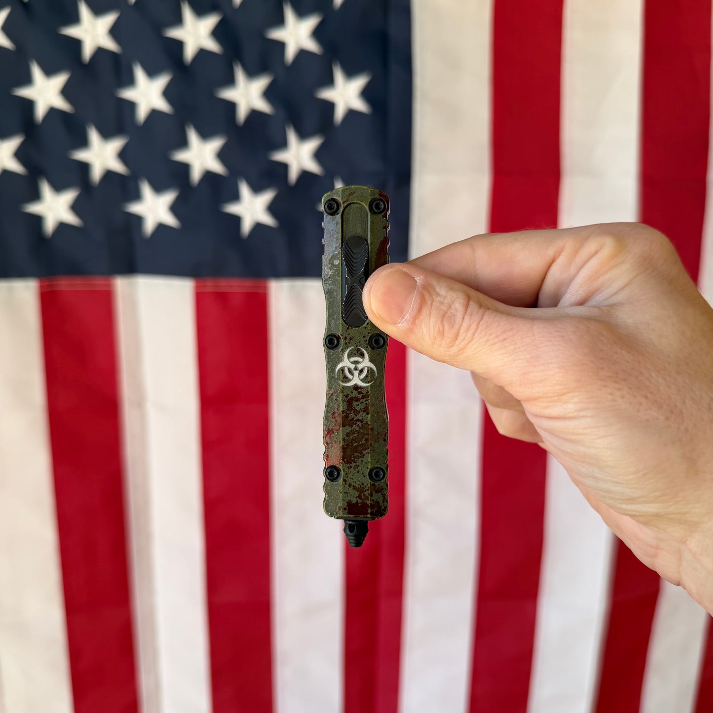 Dirac OTF Outbreak Signature Series, 2.9″ M390MK Blade, Made in USA (225-1OBDS)