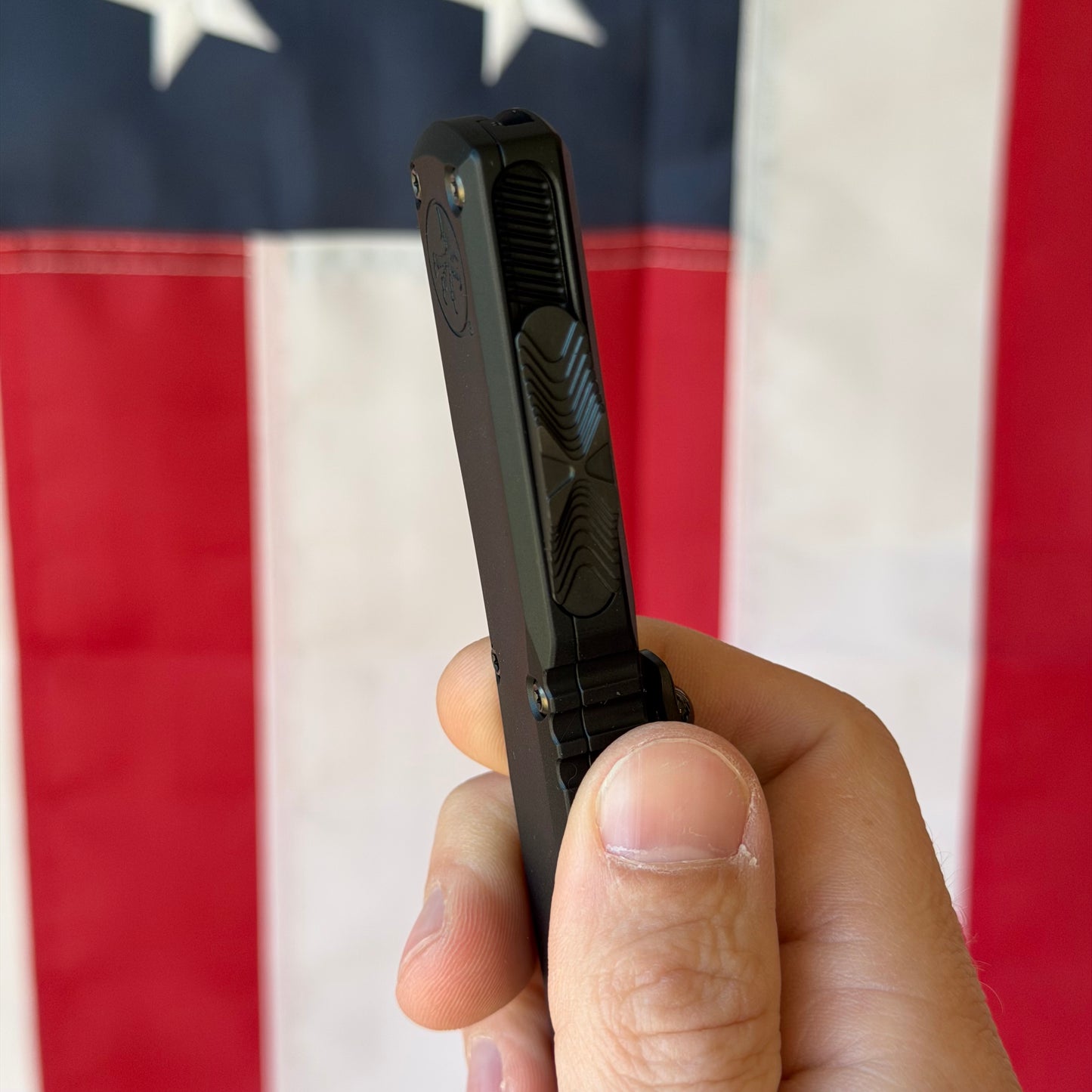 Ultratech Gen III ZBP S/E, 3.6″ M390MK Blade, DLC Shadow Signature Series (1121-1DLCTSH)