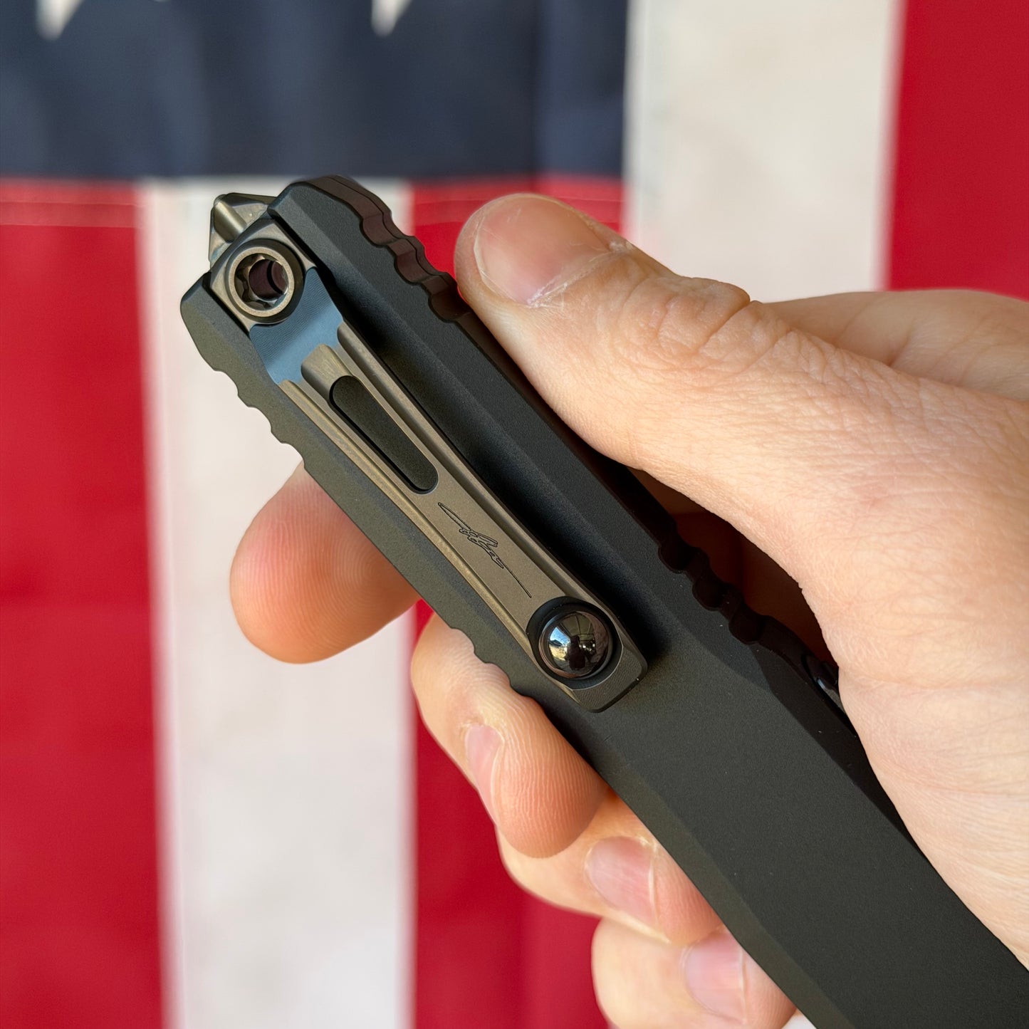 Ultratech Gen III ZBP S/E, 3.6″ M390MK Blade, DLC Shadow Signature Series (1121-1DLCTSH)