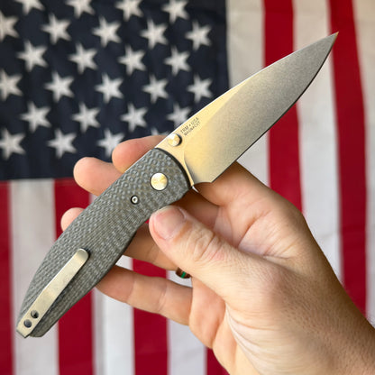 TRM ATOM Liner Lock - CPM-MagnaCut, Carbon Fiber 3D Sunburst, Titanium Liners - Made in USA (DLR-ATM-CF-SB)