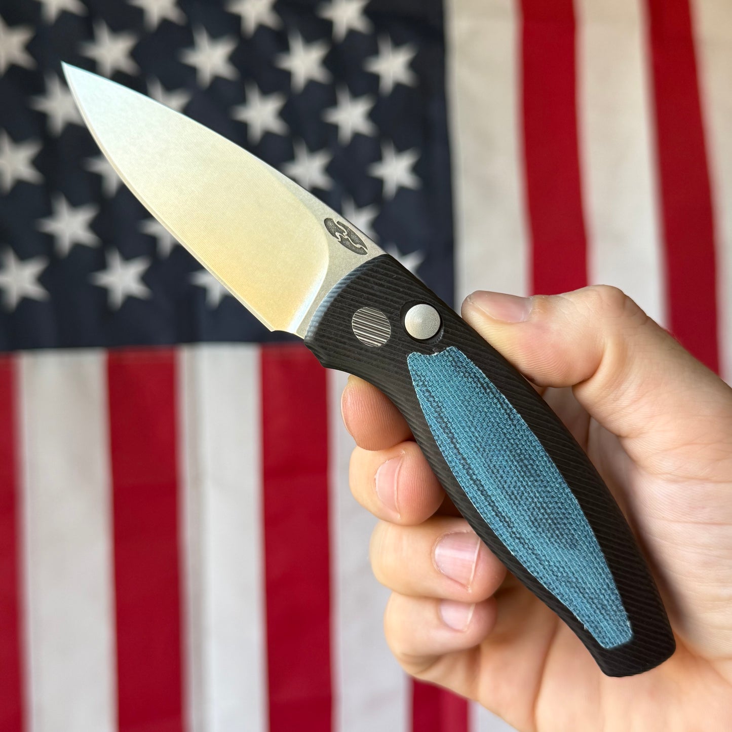 TRM PIT BULL Auto - CPM-MagnaCut, Blue Denim Micarta, Machined Aluminum, Push Button - Made in USA (DLR-PB-AL-MIC-DENIM)