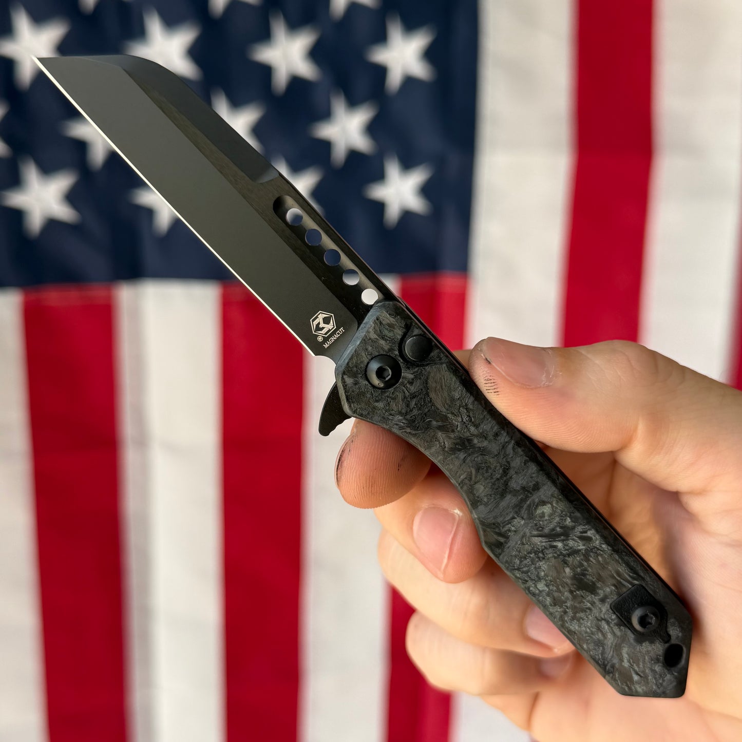 Heretic Jinn Manual - Fat Carbon Marble Glow, DLC MagnaCut Wharncliffe - Made in USA (H213-6A-MGCF)