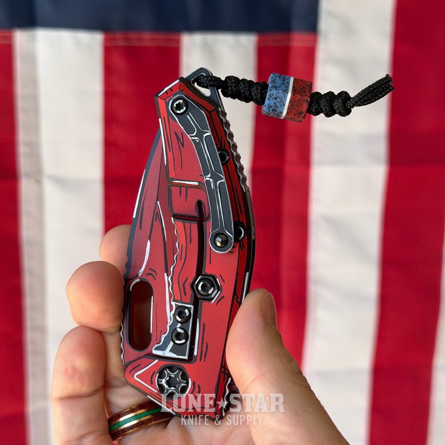 The Back Door: Heretic Medusa Manual 3.25" Tanto – Red Cel Shade, MagnaCut, Frame Lock – Made in USA (H009-CS-RD) (Return)
